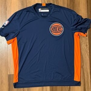 Men’s Nike New York Knicks Warmup Shirt Size XL